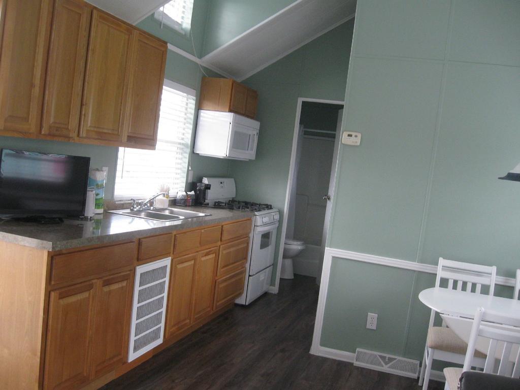 Tropical Palms Premium Two-Bedroom Loft Cottage 77 Orlando Esterno foto